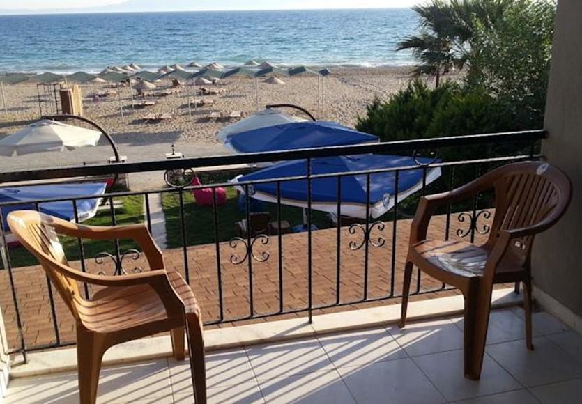 Gumuldur Mavi Deniz Hotel מראה חיצוני תמונה